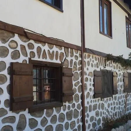 The Old House 3*