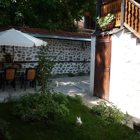 Hotel The Old House 3*